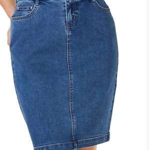 Vero Moda Denim Blue Women's Skirt. Brand New With Tags. Women's Size Small